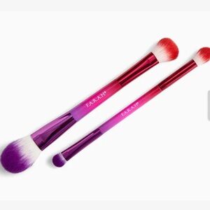 F.A.R.A.H Shade and Blend Brush + Blush & Highlight Brush